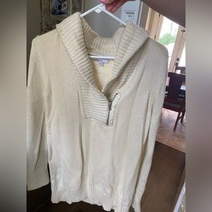 Gap Maternity sweater size Medium